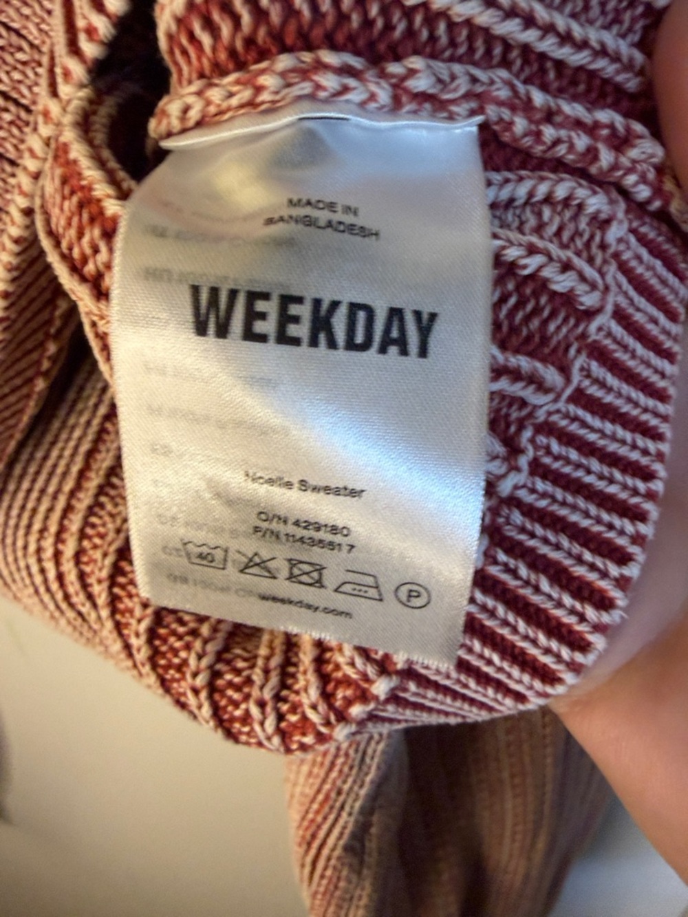 Weekday Ribbed Cropped Sweater - Picture 3 of 5